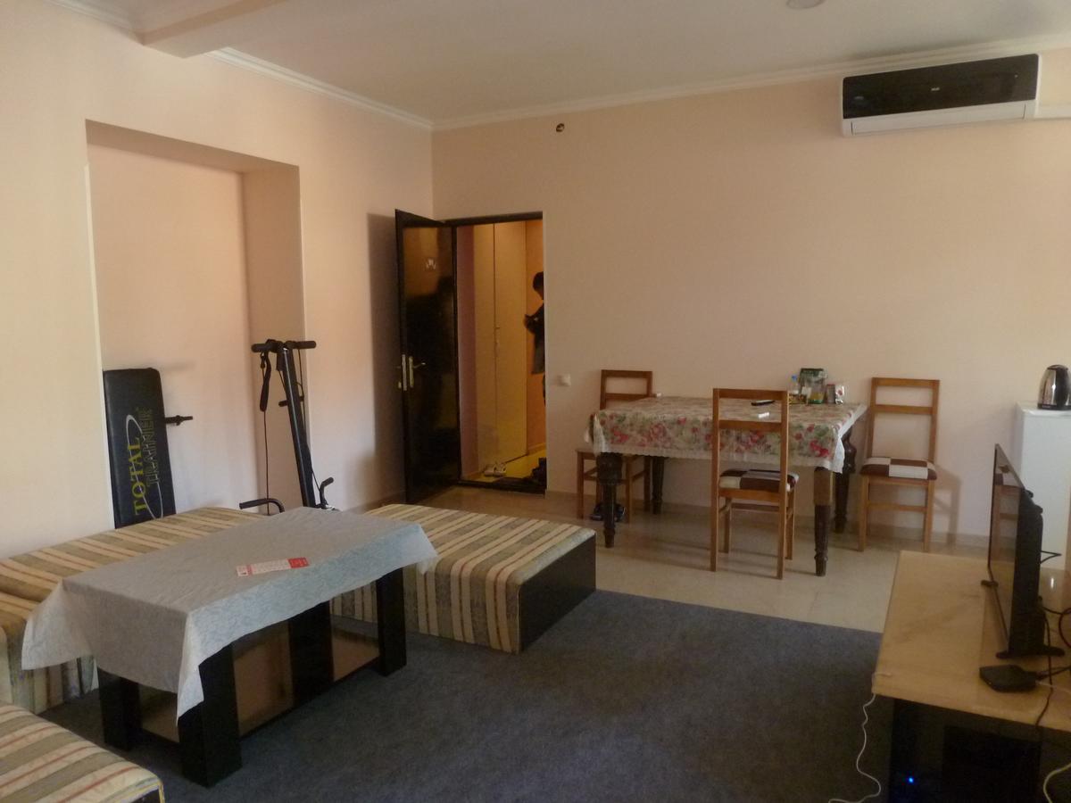 Galo Hostel Тбилиси Екстериор снимка